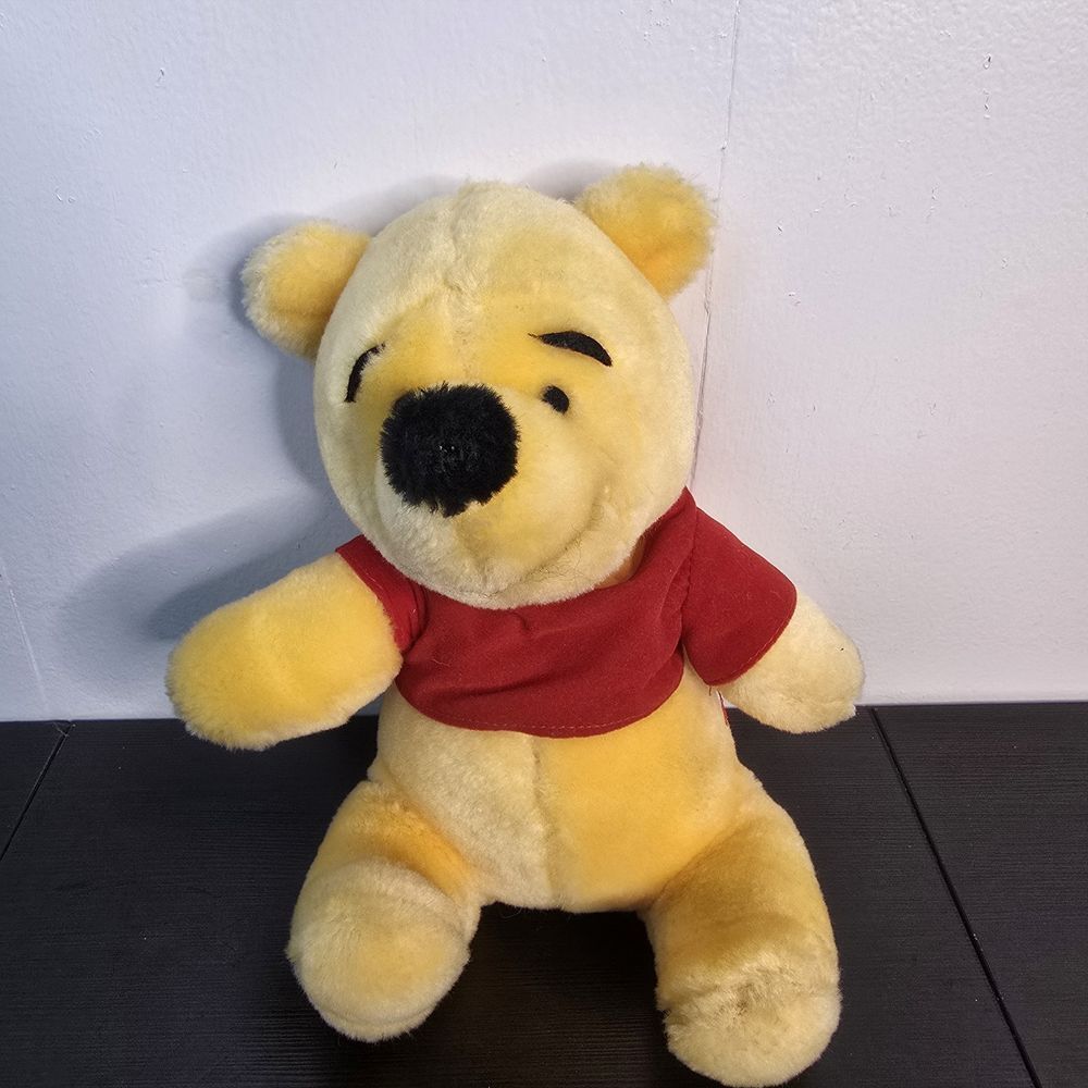 Disneyland Walt Disney World Parks Winnie The Pooh Bear Plush 8" Vintage